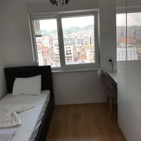 Cassiopeia شقة تيرانا