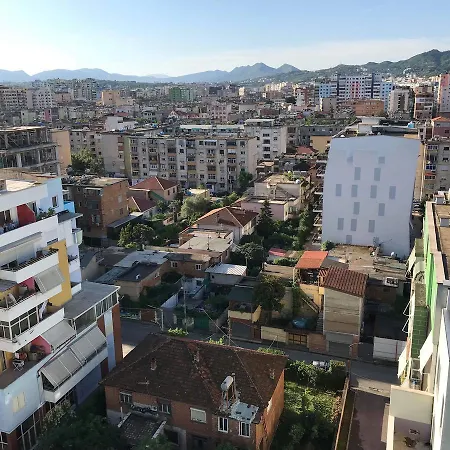 Cassiopeia شقة تيرانا